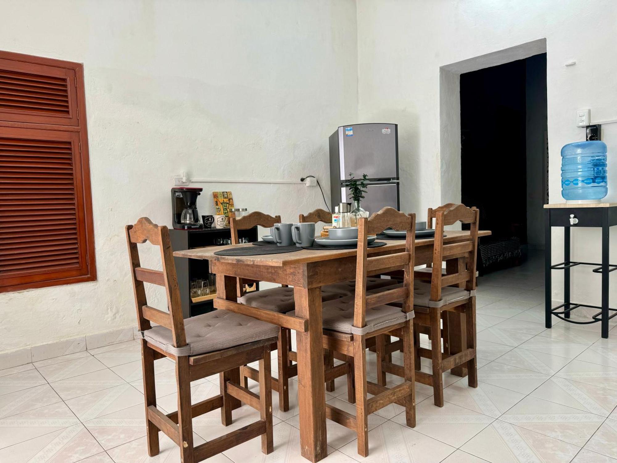 Casita Azul Colonial En El Centro De Merida. Сasa de vacaciones Mérida