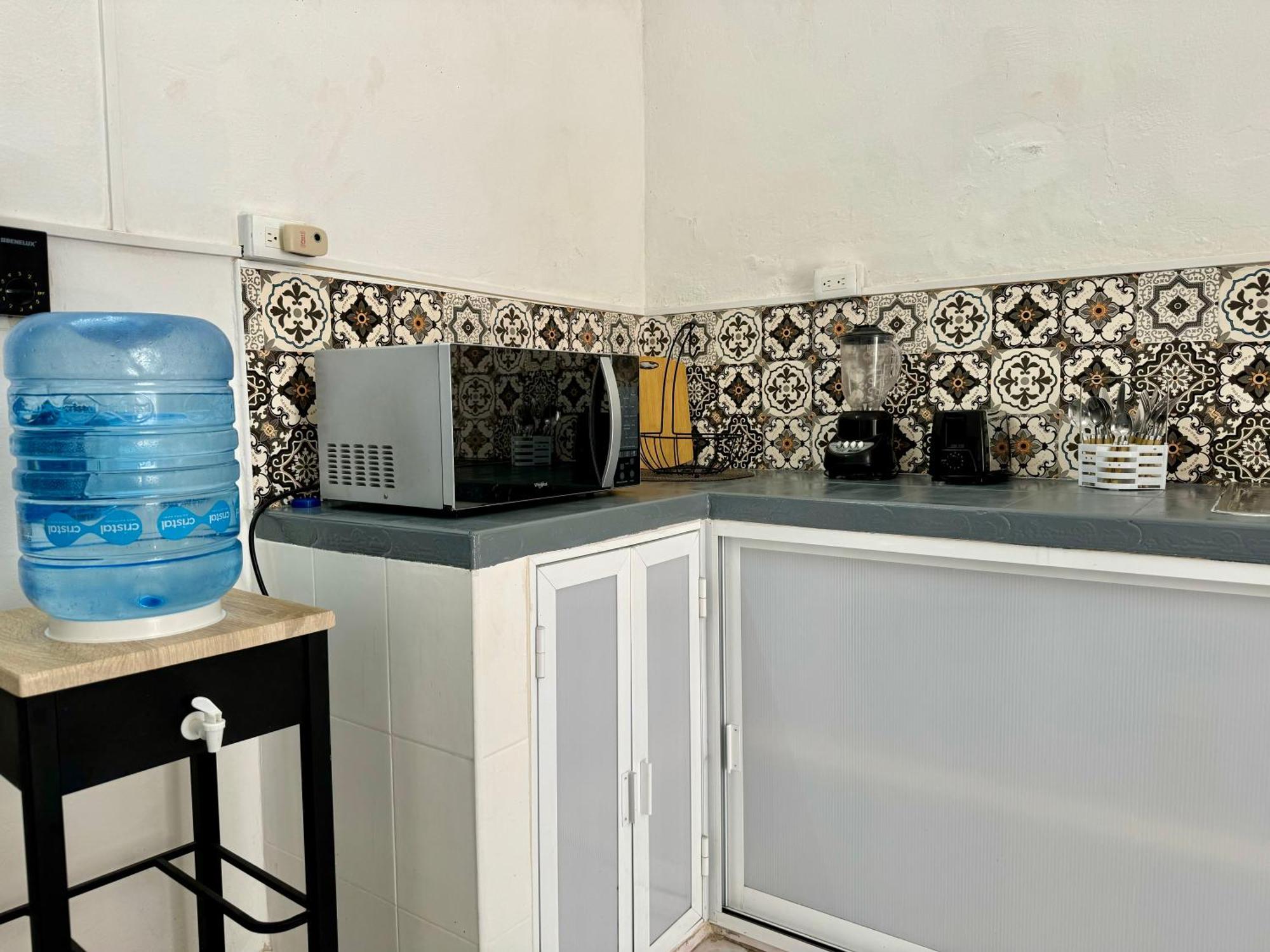 Casita Azul Colonial En El Centro De Merida. Сasa de vacaciones